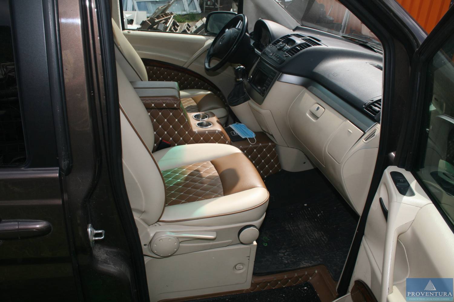 Mehrzweckfahrzeug MERCEDES-BENZ Viano 122 CDI 3.0 V6, EZ 2012  