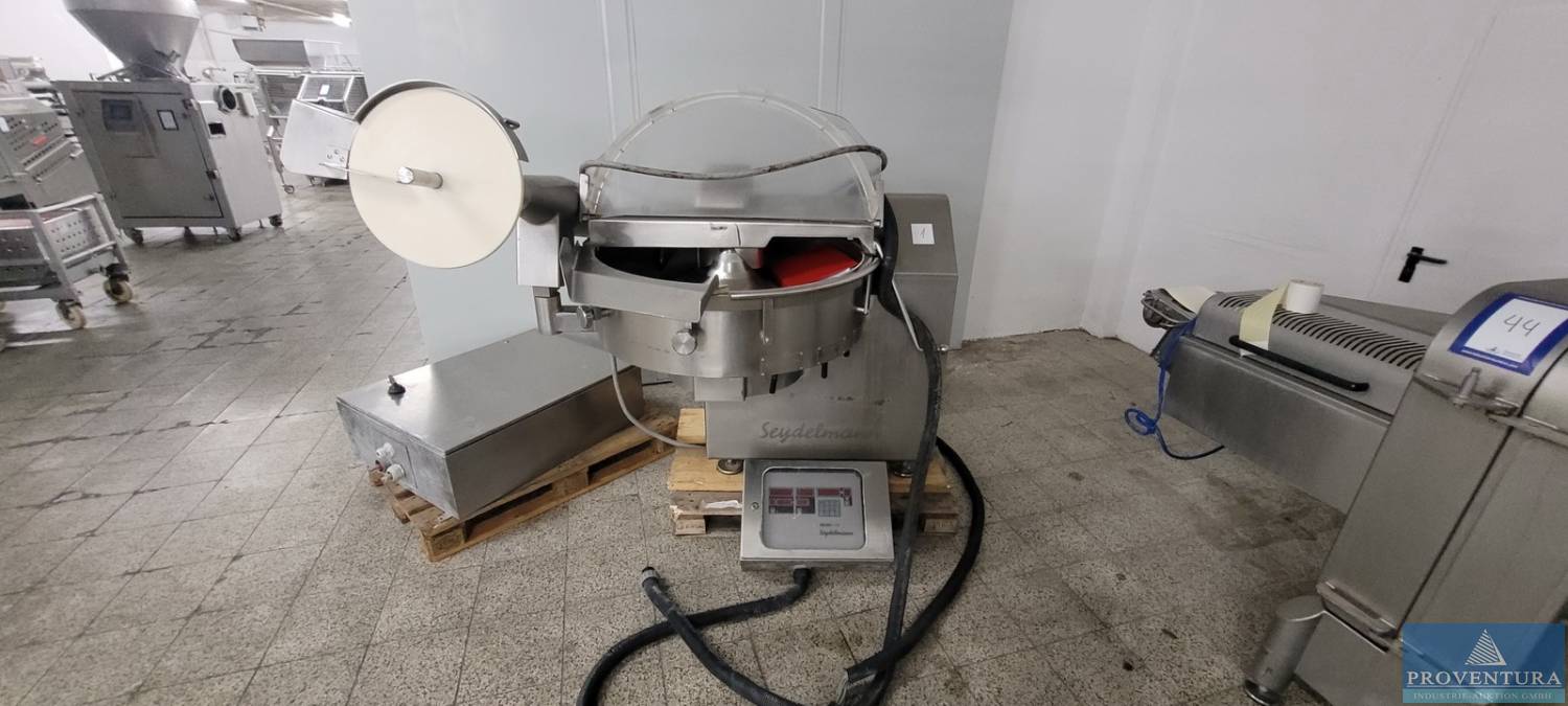 Versteigerung 177 Pos. Metzgereibedarf Automatenwolf GEA AutoGrind 200, Hochleistungskutter SEYDELMANN K90DC8, Verpackungsmaschinen, Metalldetektoren, Transportwagen, Formen, Edelstahl-Möbel, etc.