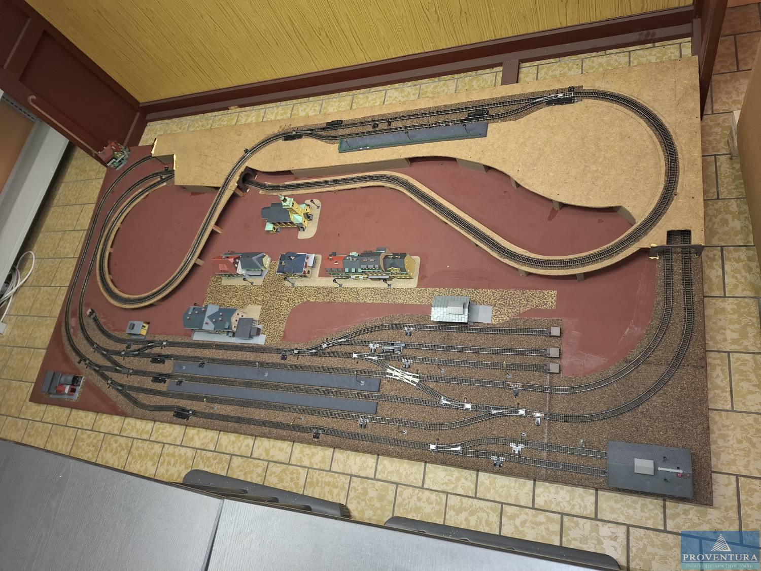 Versteigerung Modelleisenbahn-Platte Spur TT ca. 250x110 cm, ausklappbar