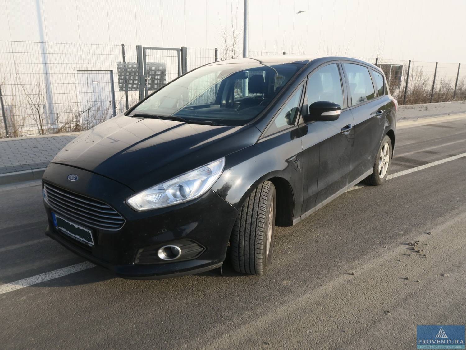 Aus Insolvenz FORD S-MAX 2.0 TDCi Automatik EZ 2016, 240.000 km, fast Vollaustattung