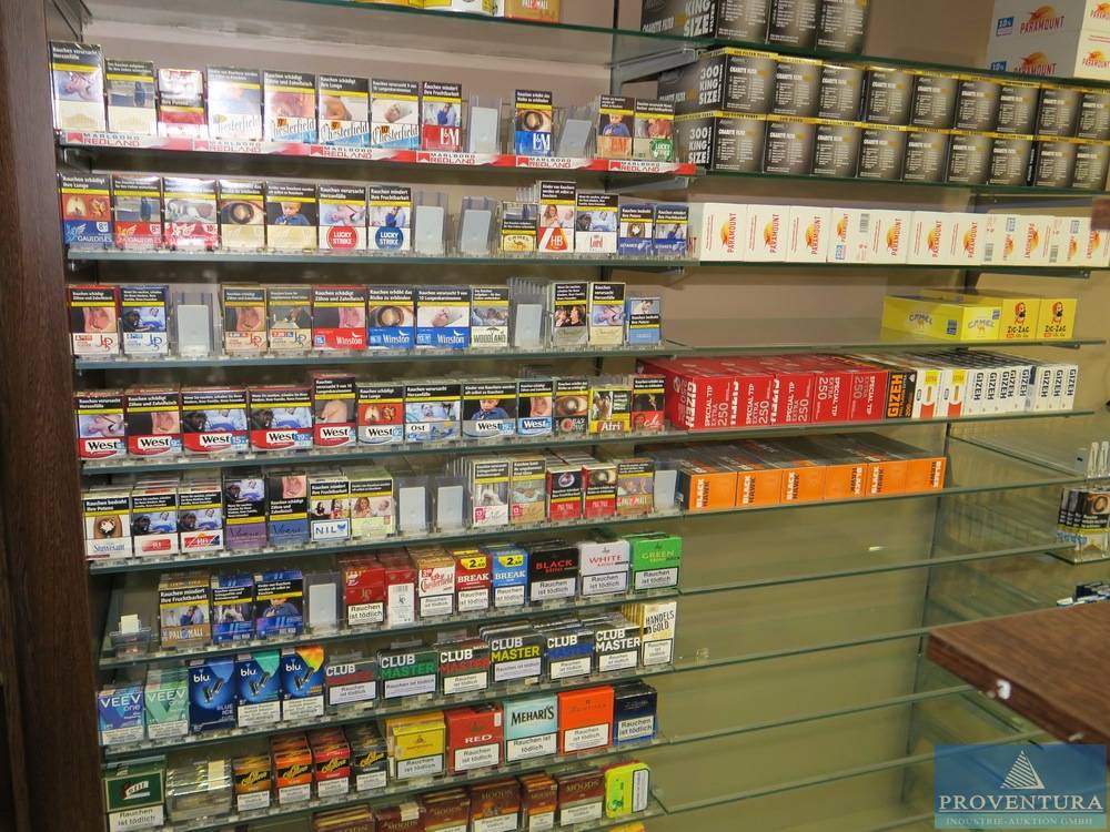 Insolvenzversteigerung: Warenbestand eines Kiosks, Tabakwaren wie Zigaretten, Zigarillos, Feinschnitt, Zigarettenhülsen, etc.