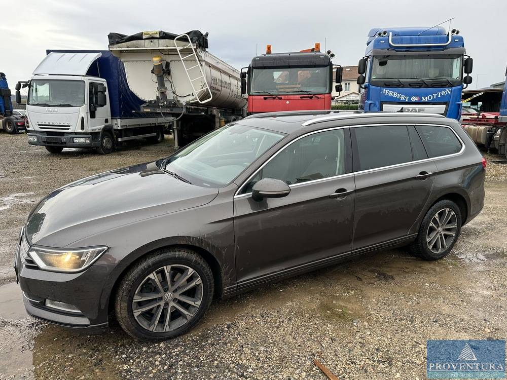 Aus Insolvenz: VW Passat Variant 2.0 TDI DSG, EZ 2016, Panoramadach, Navigation