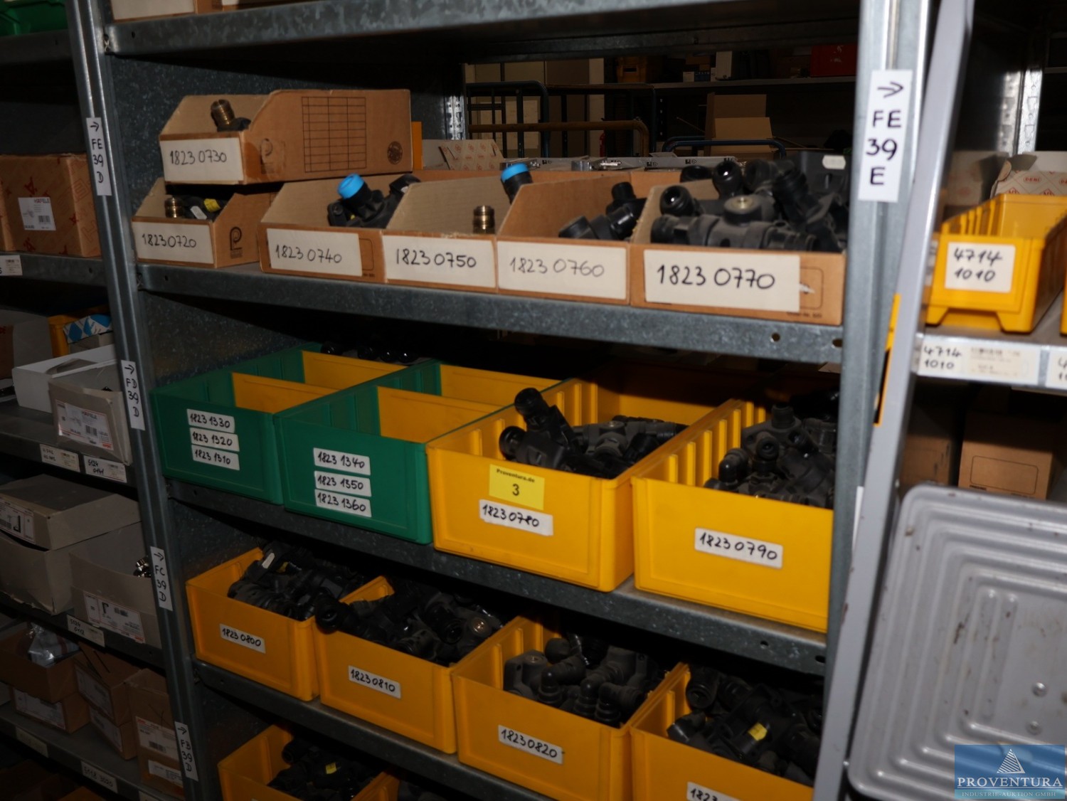 Versteigerung Rohrleitungs-Stecksystem SCHNEIDER Druckluft EK 14.000,- aus Großhandel, Insektenschutz-Gaze, 5 Hängeregister-Stahlschränke