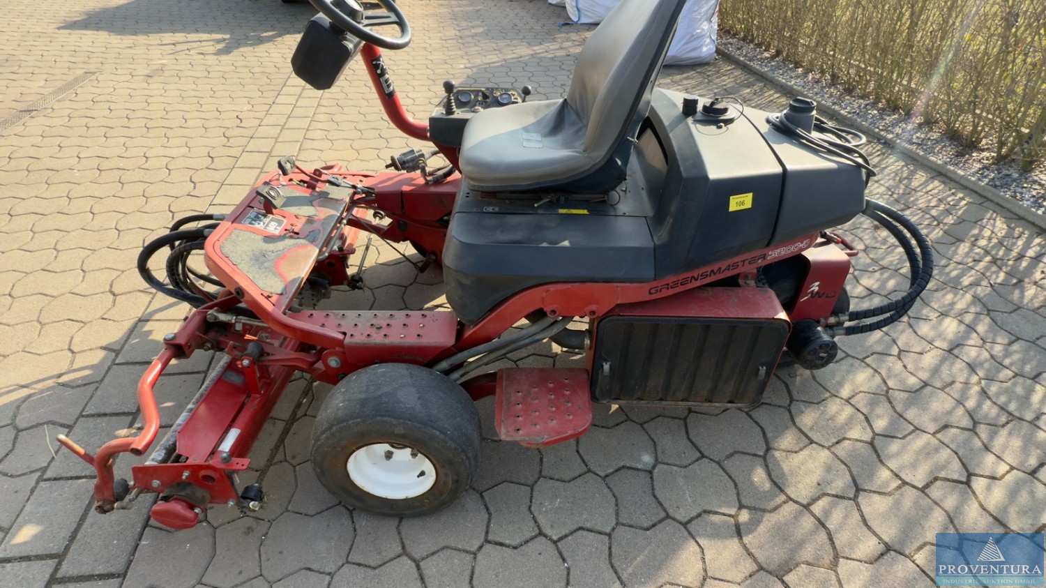 freiwillige Versteigerung 129 Pos. Haustechnik sowie Malerfachbetrieb, Steiger LEGUAN, Niederdruck-Airless-Geräte, Aerifizierer JOHN DEERE, Spindelmäher TORO Greensmaster 3200d, Transporter, Anhänger, Werkzeuge Heizung-Sanitär bis DN108, Büro, etc.