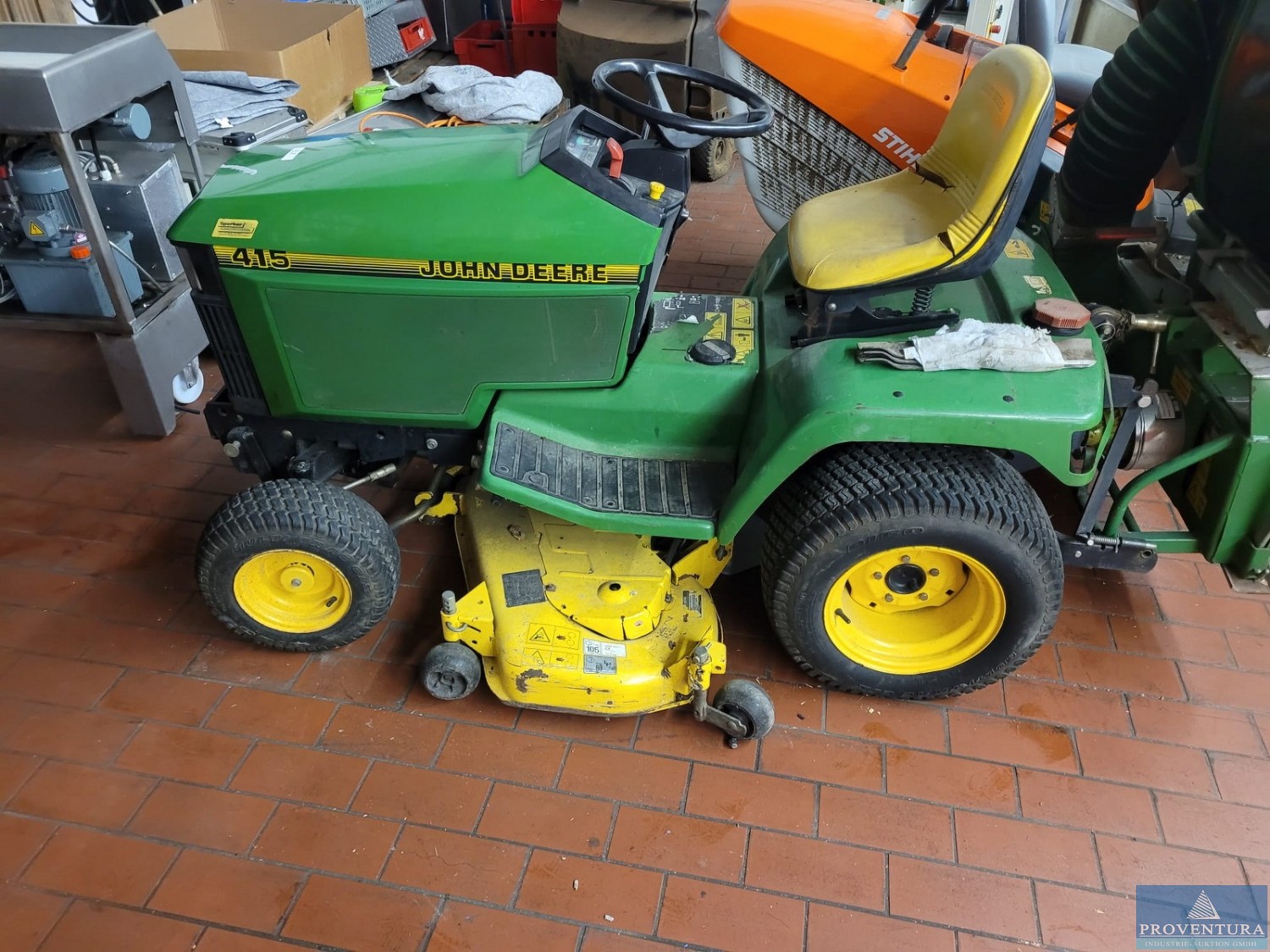 John Deere Rasentraktor Alt