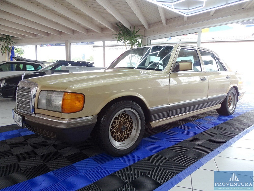 Versteigerung aus Sammlung: Mercedes-Benz 280 SE W126 Automatik, EZ 1985, Klimaanlage, 250.000 km, Flüssiggasanlage, H-Zulassung
