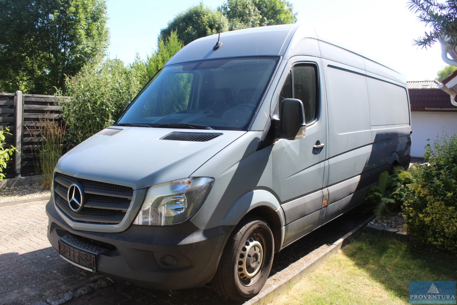 aus Insolvenz Transporter MERCEDES-BENZ Sprinter 315 CDi EZ 2018, Plattenheber