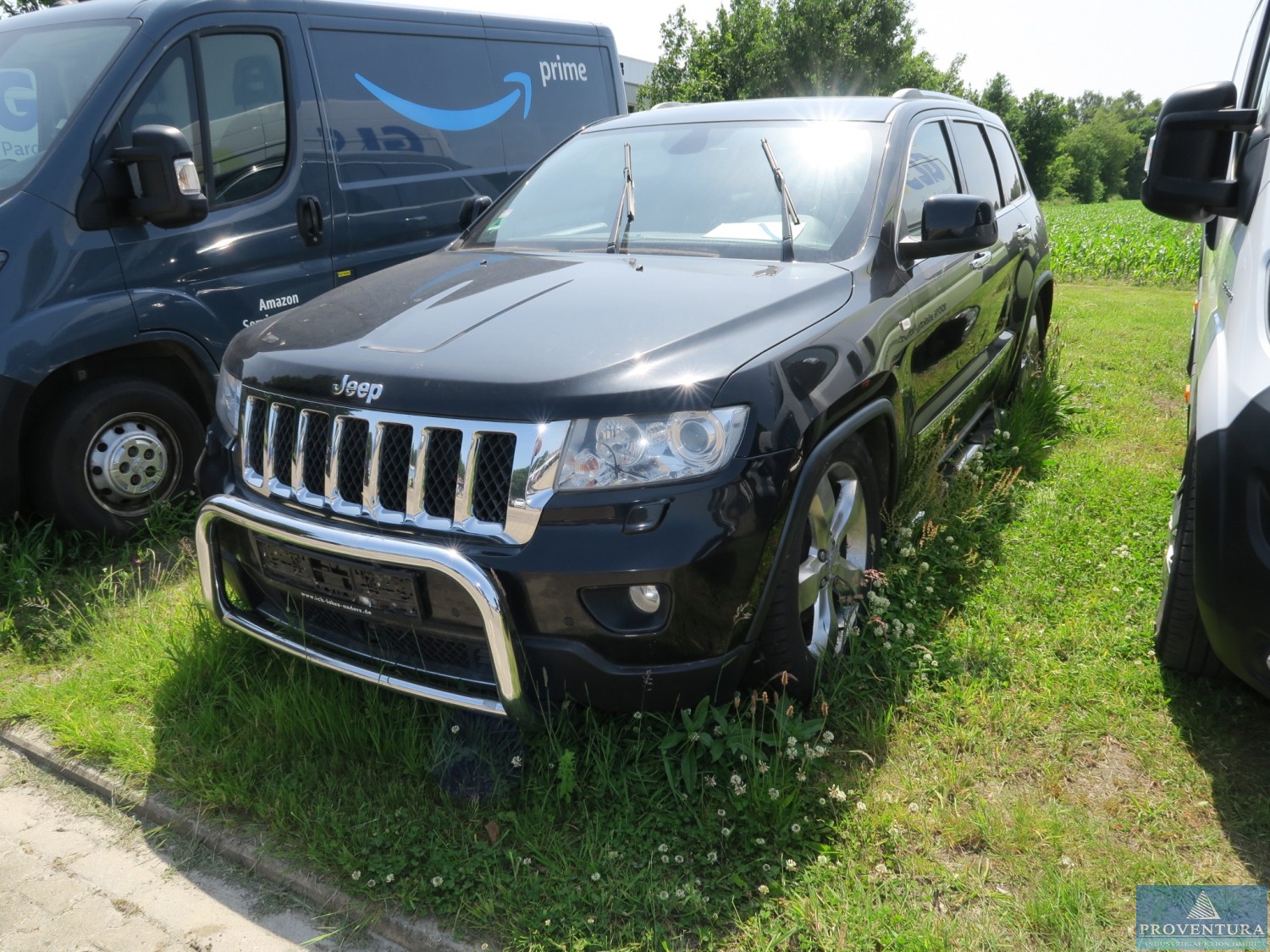 Aus Insolvenz: Pkw Jeep Grand Cherokee 3.0 CRD 4x4, EZ 2011, 152.000 km, Automatik, Leder, Navi, AHK