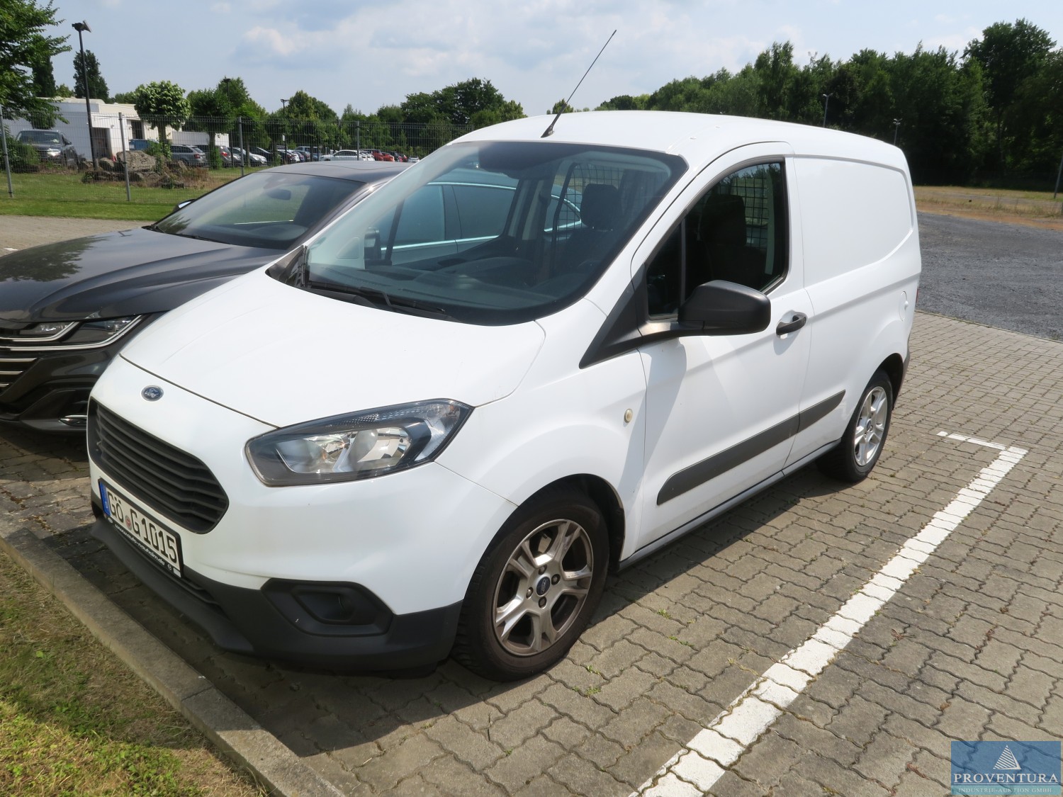 ACHTUNG: Kurzfristige Laufzeit, Transporter FORD Transit Courier 1.0 EcoBoost, EZ 2018, 12.000 km