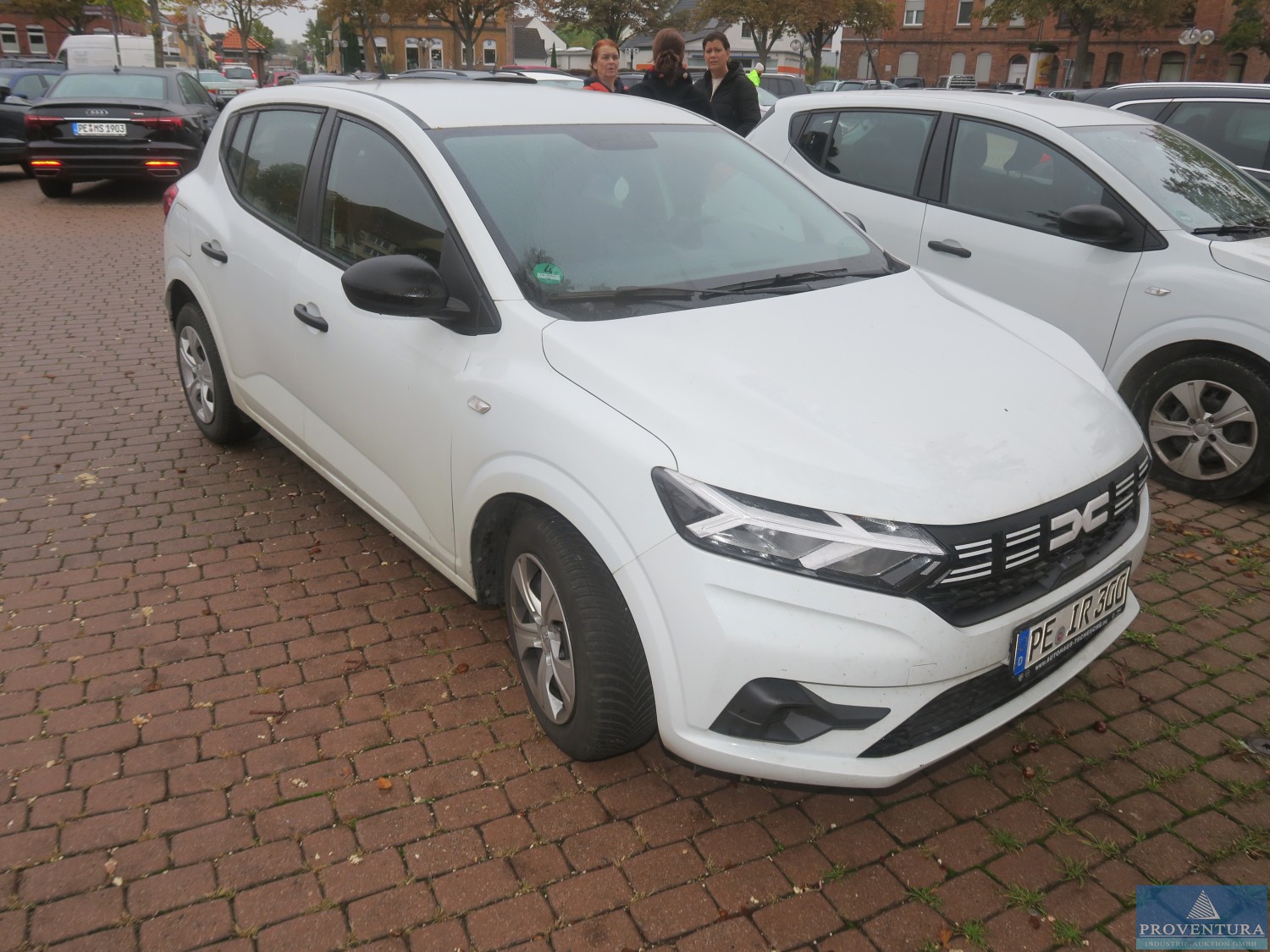 Insolvenz-Fahrzeugauktion: 5 DACIA Sandero III 1.0 SCe 65, DACIA Sandero III 1.0 SCe 90, 2 KIA Rio IV CVVT, RENAULT Captur 0.9 TCe 90