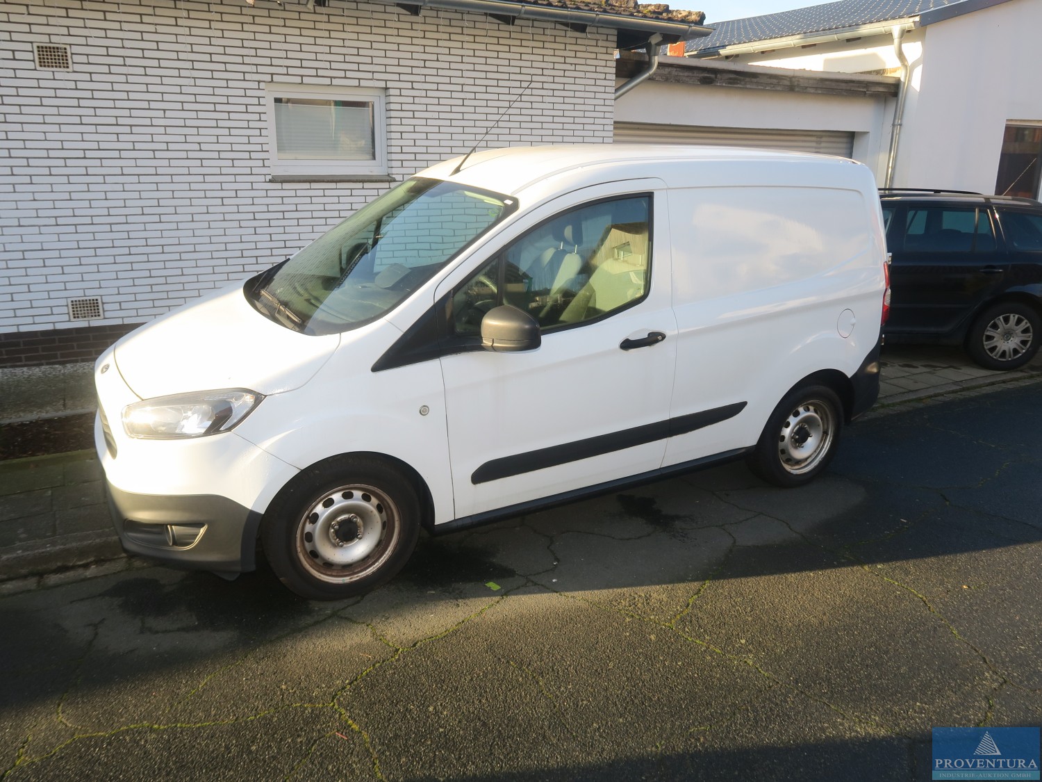 Fahrzeug-Auktion: FORD Transit Courier B460 1.0 EcoBoost, EZ. 2017