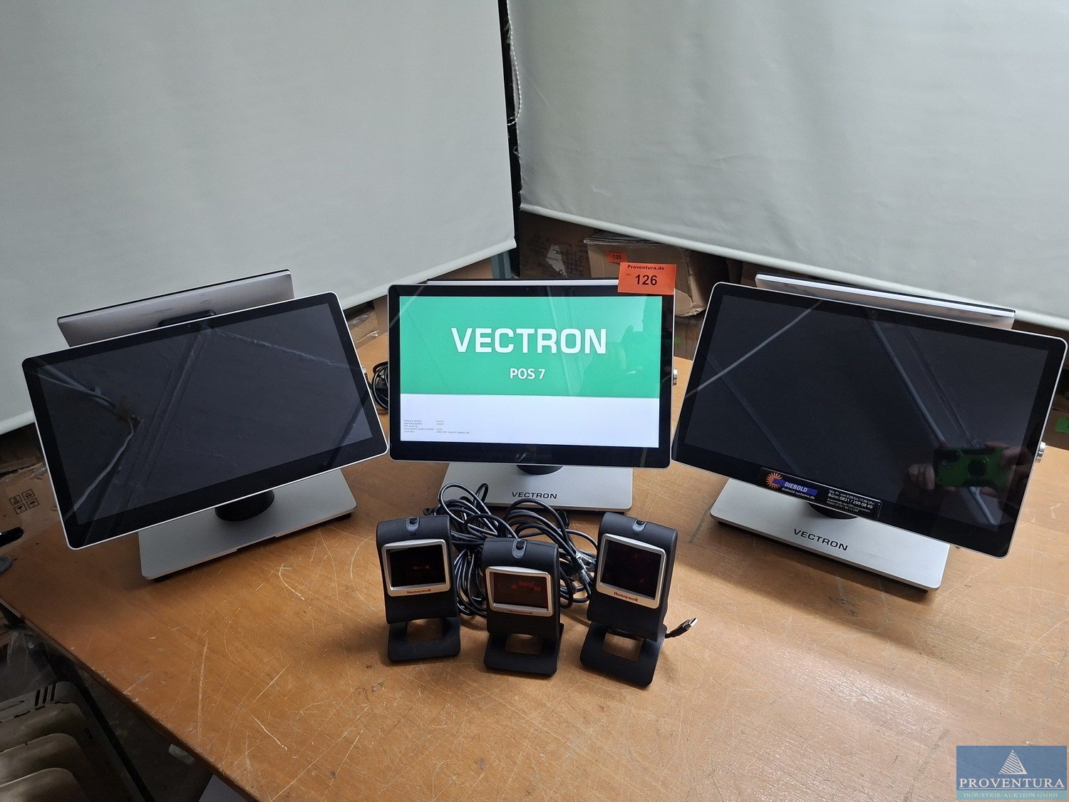 Aus Leasing: 3x PC-System aus ehemaligen Kassenarbeitsplatz VECTRON Pos 7 mit Kundendisplay und Barcodescanner