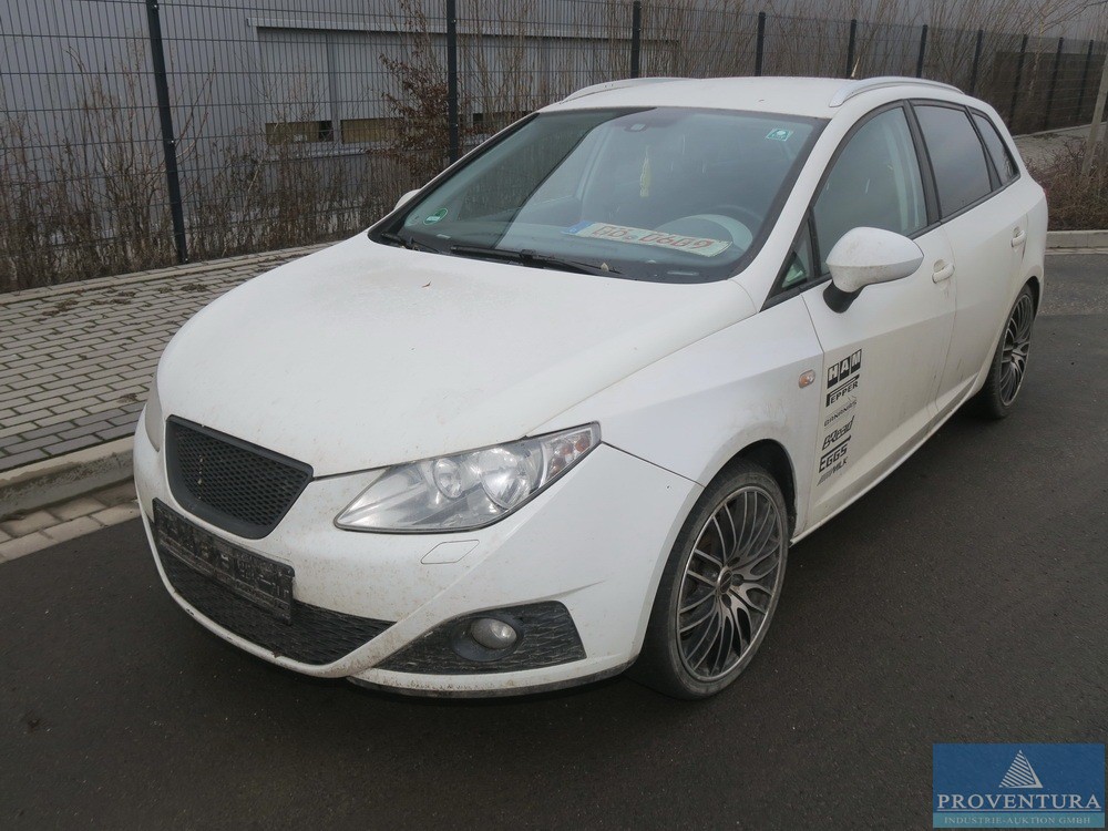 Aus Insolvenz: Seat Ibiza ST Kombi 1.6 TDI, EZ 2011, Klima, AHK, Transporter Nissan Primaster 2.0 dCi, EZ 2008, niedrige Startpreise!
