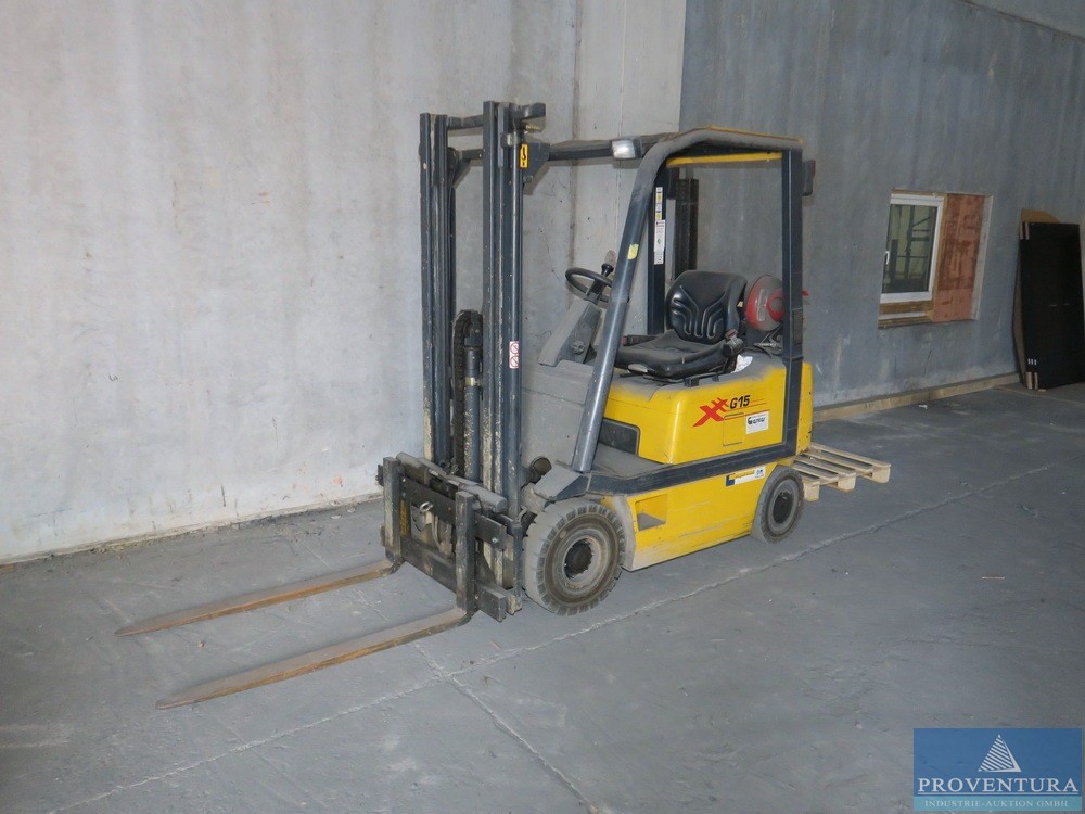 Aus Insolvenz: Treibgasstapler OM PIMESPO XG 15 SES Tragkraft 1.500 kg, 1.900 Betr.-Std.
