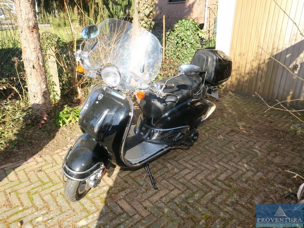 Aus Insolvenz: Motorroller ALPHAMOTORS Firenze 125, EZ 2022, 5.000 km