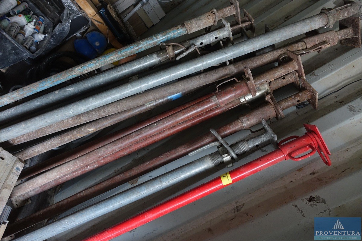 Nachverkauf zu: Insolvenzversteigerung Inventar aus Bauunternehmen: Gerüstteile, Baustützen, Handkwerkzeuge Makita, etc. - niedrige Startpreise!