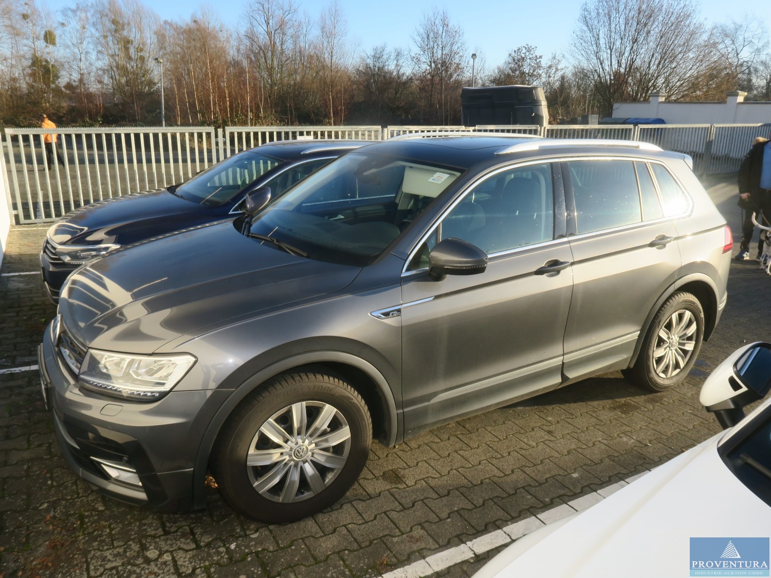 Insolvenz-Fahrzeugauktion: VW Tiguan 2.0 TDI, 220.000 Km, VW UP! 1.0, 55.000 Km