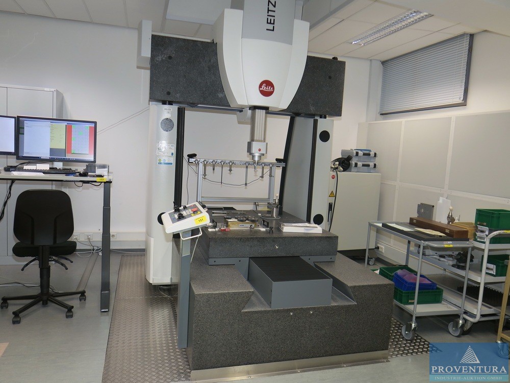 Versteigerung: 3D-Koordinatenmessgerät LEITZ Hexagon PMM-C 12.10.7 Bj. 2015, Messbereich ca. 1.200x1.000x700 mm, umfangreiches Zubehör