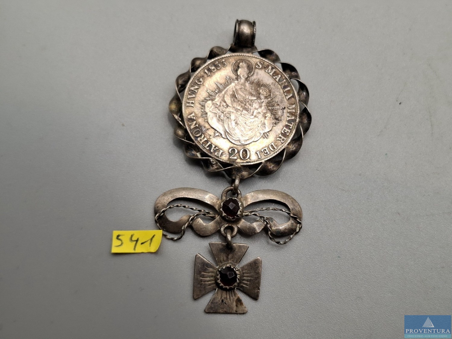 Versteigerung 9 Pos. Antikschmuck, Mützenabzeichen UdSSR, Orden etc