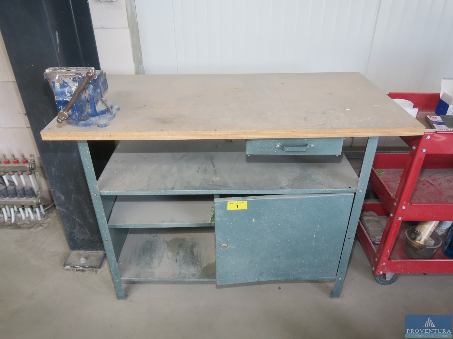 Insolvenzversteigerung 32 Pos. Inventar Autolackiererei: Infrarotstrahler B-TEC IR-X2, Schraubenkompressor ALUP Allegro 11 500 P AD, Farbmischanlage MIPA, Farbmischanlage STANDOX, Pkw-Trailer LORRIES 3000RT, Werkstattausrüstung, etc.