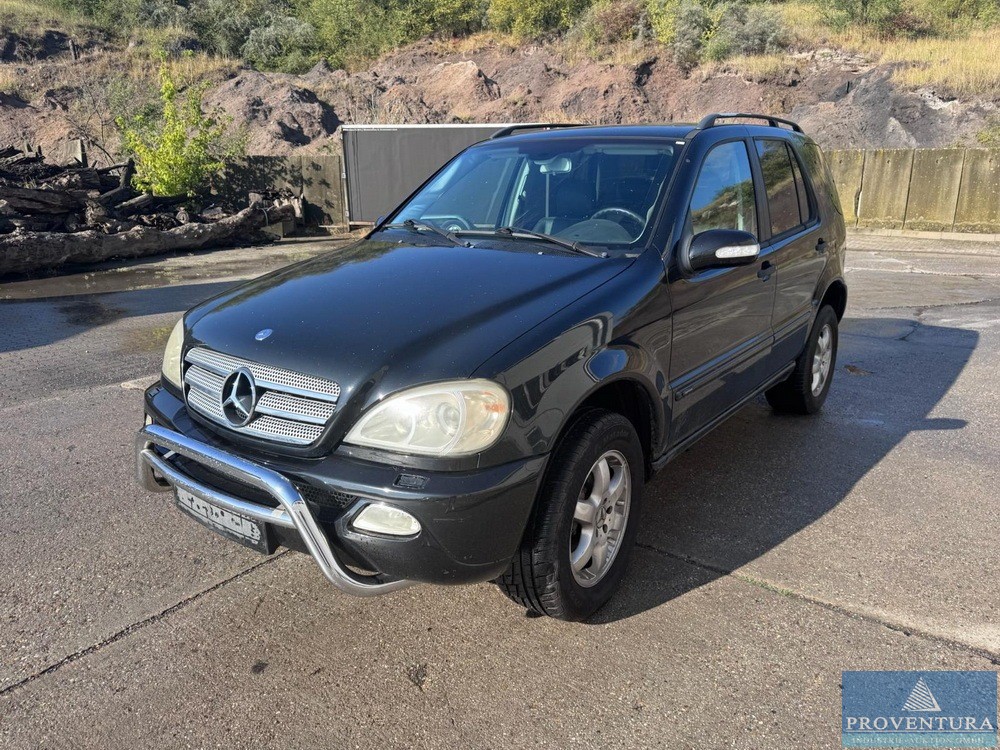Versteigerung: Mercedes-Benz ML 270 CDI Inspiration, EZ 2004, 160.000 km, Leder, 3-Zonen Klimaautomatik, Standheizung, AHK 3.500 kg, Dieselpartikelfilter + Injektoren neu