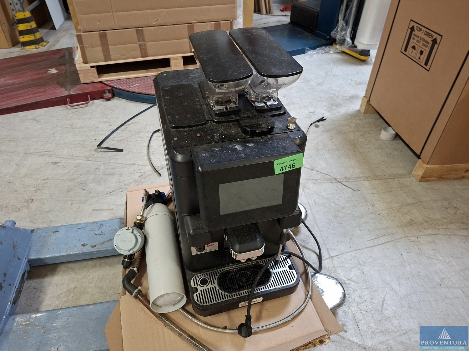 Aus Leasing, große Kaffeevollautomaten-Versteigerung: LA CIMBALI S15 CP10, 11x MELITTA Cafina XT4, Bj. 2019