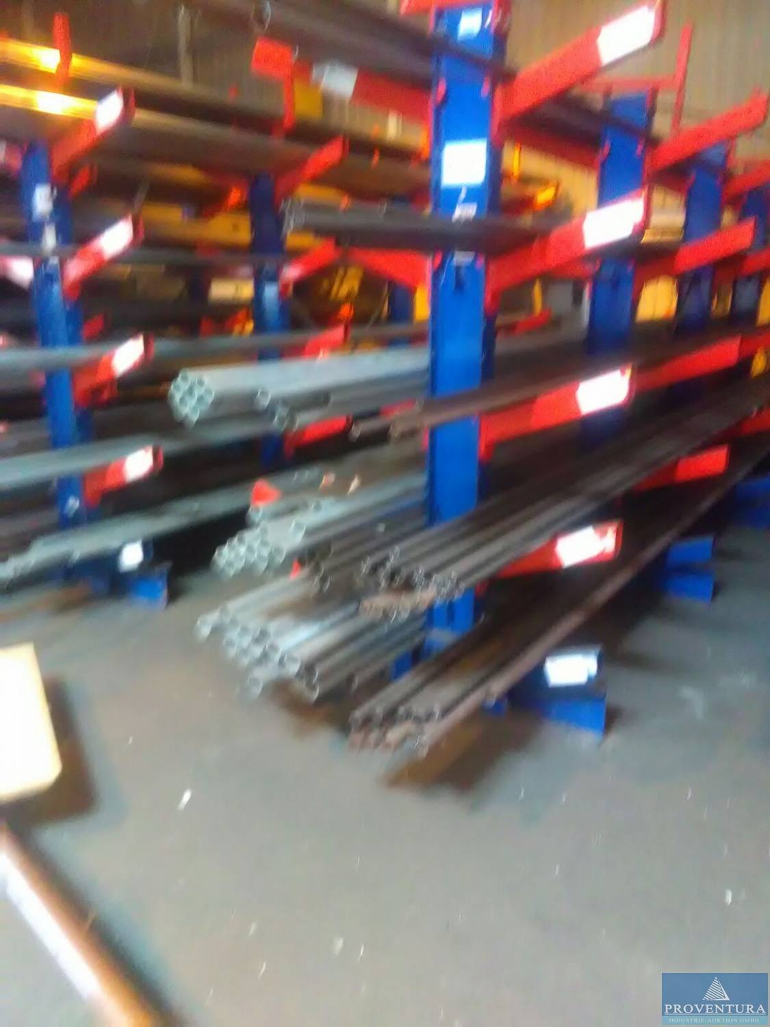 ca. 4 Pos. Schwerlast-Kragarmregale ca. 70 Ständer, 29000 Altmark
