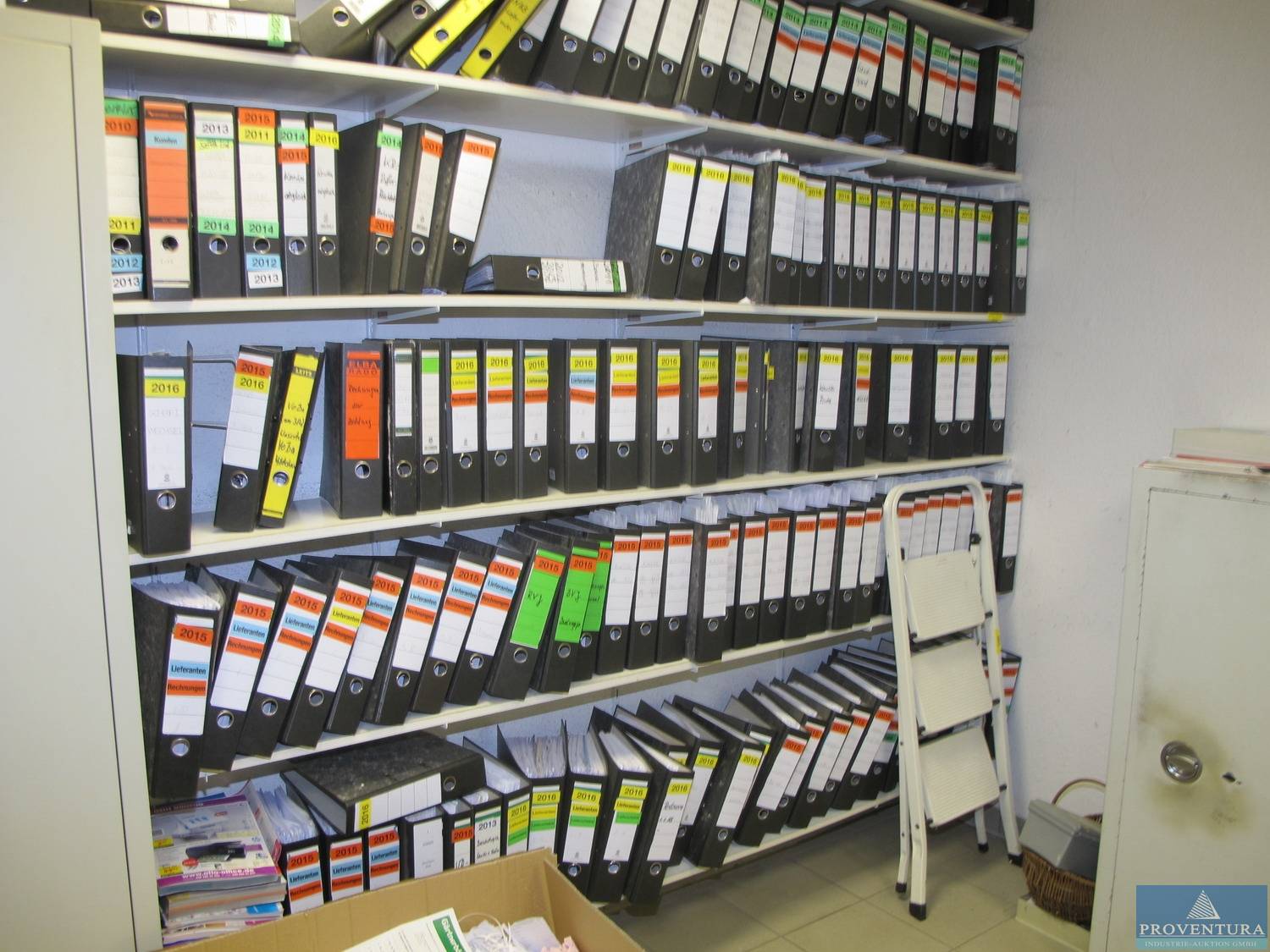 Holzregal Wandmontage | Proventura Online-Auktion