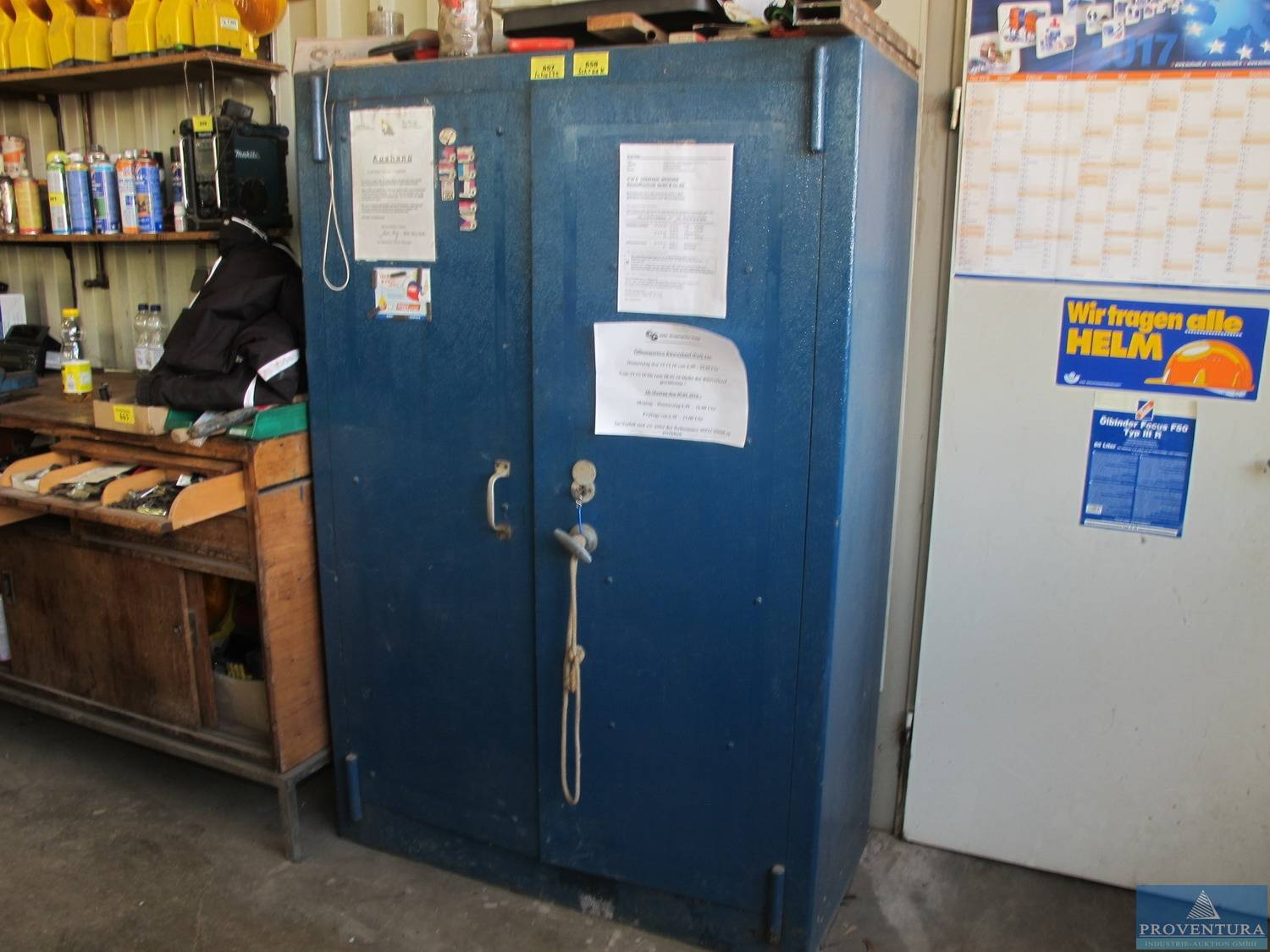 Stahlschrank sehr schwer | Proventura Online-Auktion