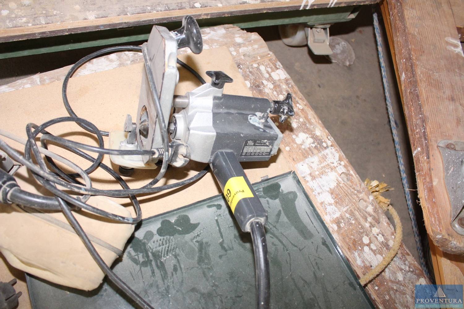 Makita RP2302FC07 Défonceuse 12mm 2300W