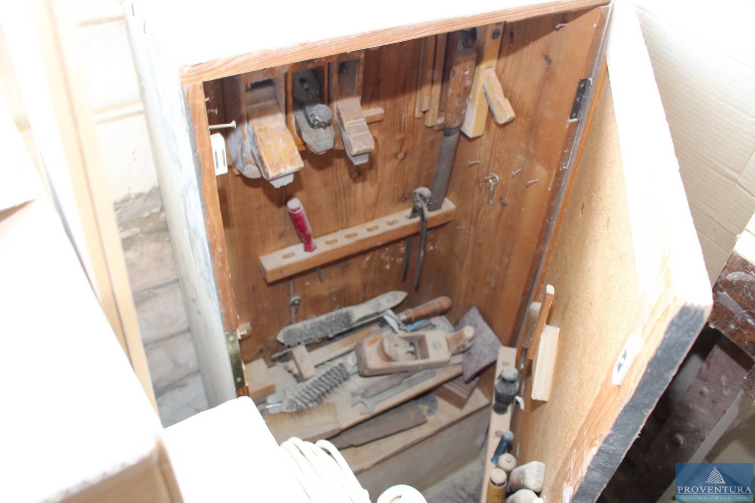 Tischler Werkzeugschrank Antik Proventura Online Auktion