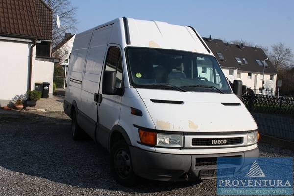 LKW IVECO 35 C13, 45277 Essen