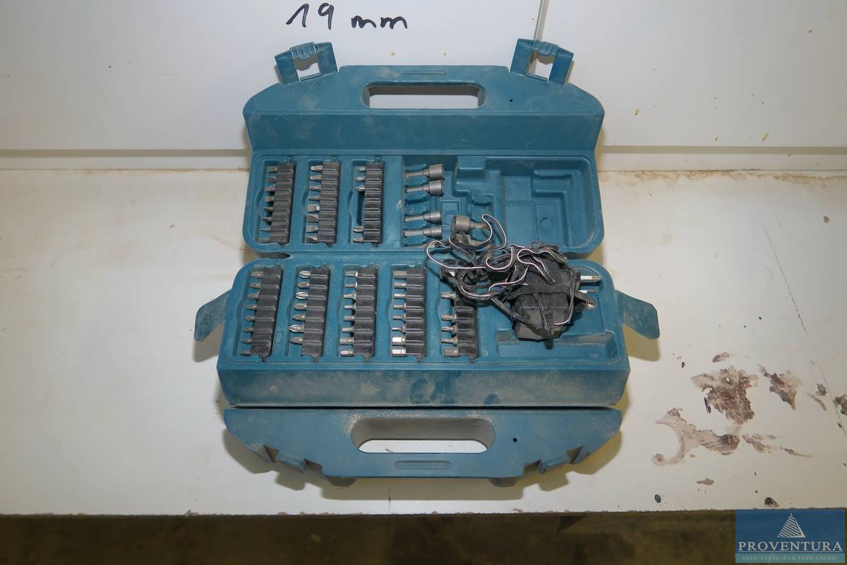 Makita 6722d замена аккумулятора Makita 6722d замена аккумулятора