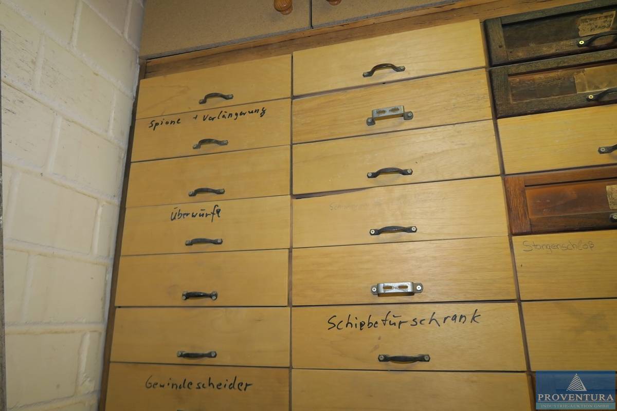 Schubladenschrank Holz | Proventura Online-Auktion