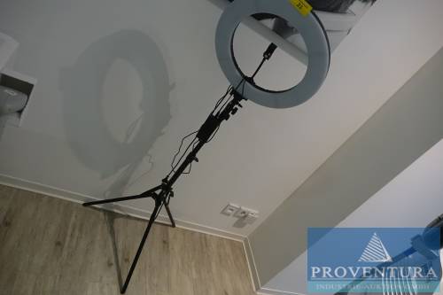 Ringleuchte SONY NF550/F750/F970 mit Netzteil und Stativ