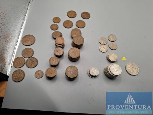 Pièces de circulation Angleterre 4 705 livres + 4x 1/2 penny 1965 + 1 penny 1965