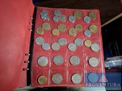 Pièces de circulation 136x Israël à partir de 1948 1x Palestine